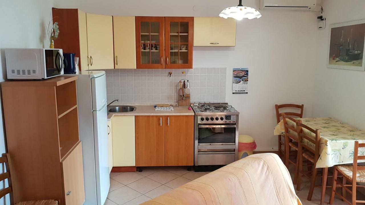 Apartments Andelina Pag Town Dış mekan fotoğraf
